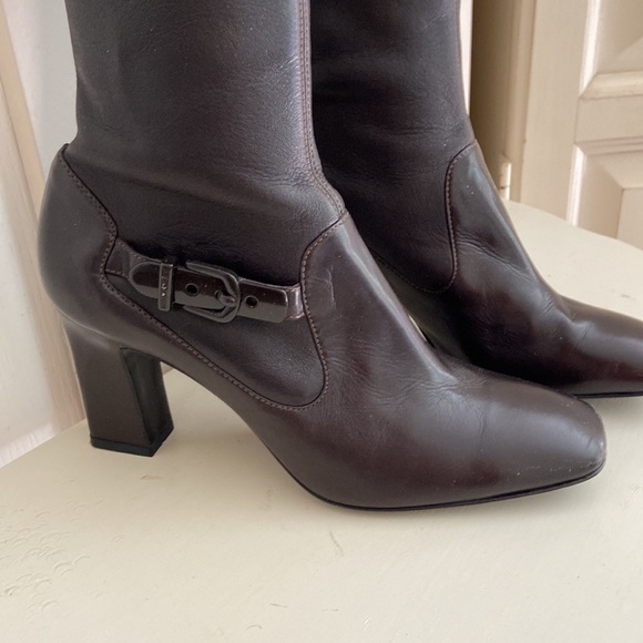 Armani chocolate brown Calfskin buttery leather boots - Picture 2 of 14